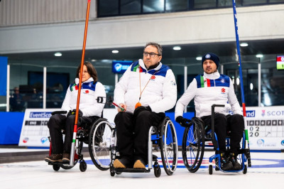 Curling, Mondiali: l'Italia batte la Slovacchia e resta in corsa per i playoff