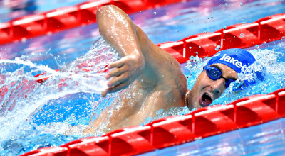 Day 2: pioggia di medaglie dal nuoto