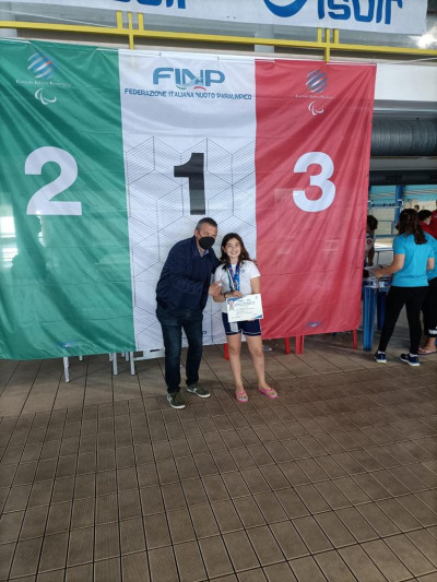 Campionato Italiano Giovanile di nuoto paralimpico a Monza, sul podio Gaia Gr...