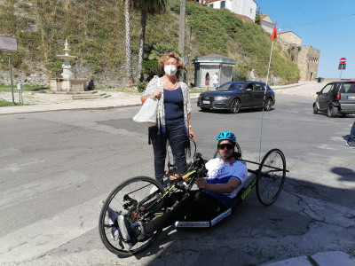 Omaggio a Zanardi, emozionante passaggio del testimone a Termoli